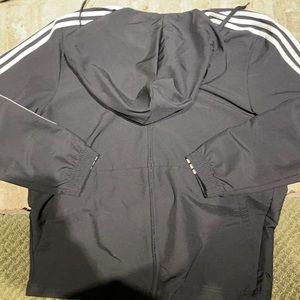 Men’s Lightweight Performance Windbreaker